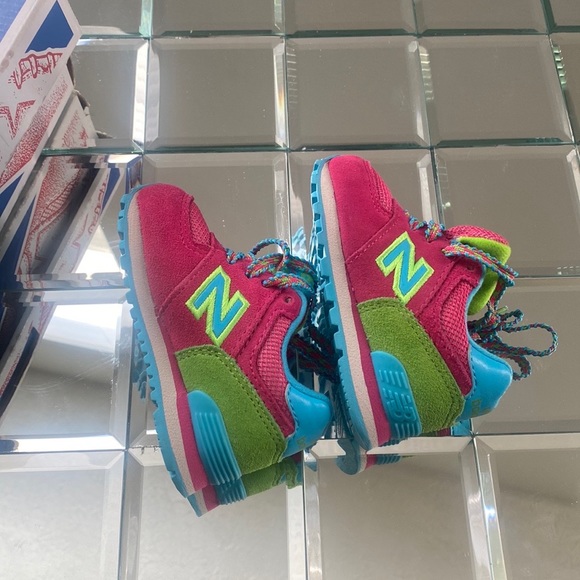 New Balance 574 Toddler Sz. 3 - Picture 1 of 4